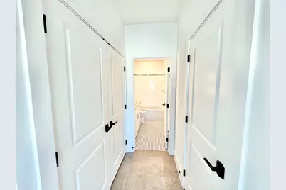 2102 Mechanic Street #304, Galveston, TX 77550 - Photo 6