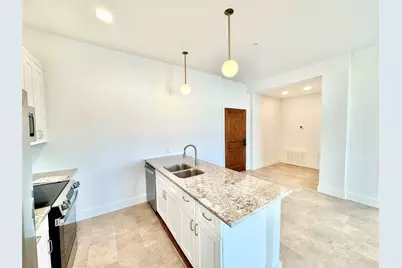 2102 Mechanic Street #304, Galveston, TX 77550 - Photo 2