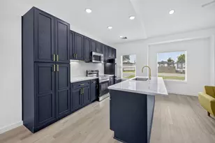 715 Rosedale St, La Marque, TX 77568 - Photo 6