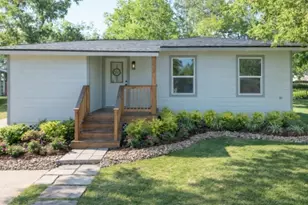 58 Hybiscus Ct, Lake Jackson, TX 77566 - Photo 1