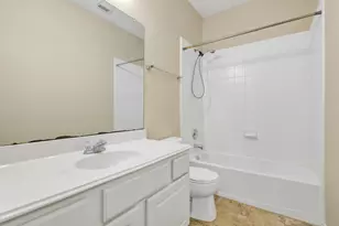 2002 Monarch Hollow Ln, Katy, TX 77449 - Photo 34