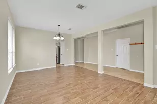 2002 Monarch Hollow Ln, Katy, TX 77449 - Photo 8