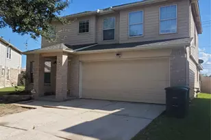 9342 Canady Park Ln, Houston, TX 77075 - Photo 2