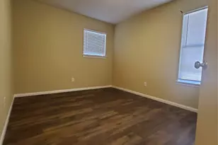 9342 Canady Park Ln, Houston, TX 77075 - Photo 18