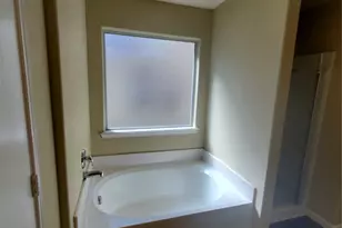 9342 Canady Park Ln, Houston, TX 77075 - Photo 14