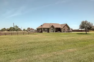 2688 Settler's Way Dr, Sealy, TX 77474 - Photo 38