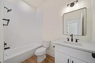 234 E 39th St, Houston, TX 77018 - Photo 10