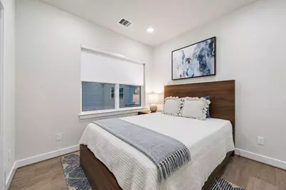 6342 Paddington Bend Drive, Houston, TX 77008 - Photo 8