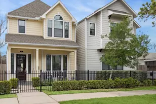 523 W 26th St, Houston, TX 77008 - Photo 1