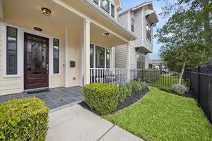 523 W 26th St, Houston, TX 77008 - Photo 2