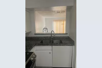 1220 Shadowdale Drive #17, Houston, TX 77043 - Photo 1