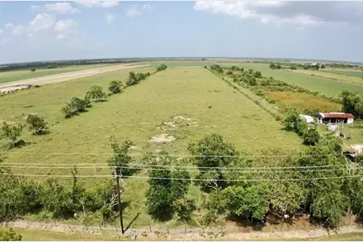 212 County Road, Angleton, TX 77515 - Photo 4