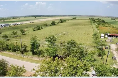 212 County Road, Angleton, TX 77515 - Photo 2
