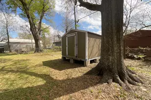 8902 Kentshire Dr, Houston, TX 77078 - Photo 18