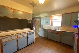 8902 Kentshire Dr, Houston, TX 77078 - Photo 6