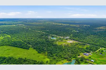1900 Country Road 30, Angleton, TX 77515 - Photo 8
