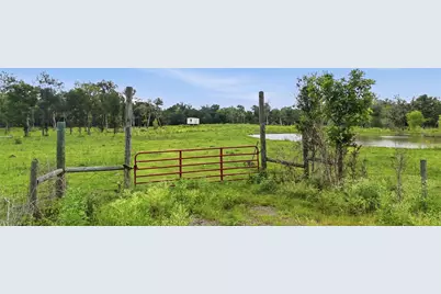 1900 Country Road 30, Angleton, TX 77515 - Photo 10