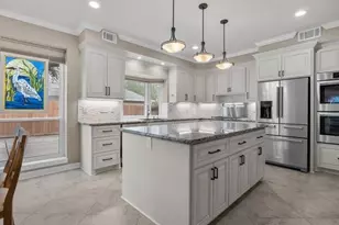 2436 Pebble Beach Dr, League City, TX 77573 - Photo 4