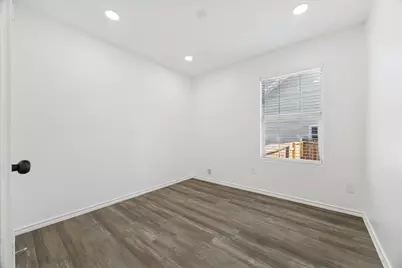 815 Fields Street, Richmond, TX 77469 - Photo 4