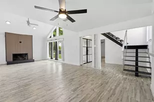 6107 Vinewood Dr, Houston, TX 77088 - Photo 8