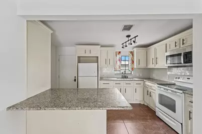 6159 Belmark Street, Houston, TX 77033 - Photo 10