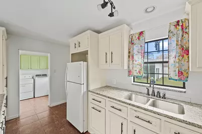 6159 Belmark Street, Houston, TX 77033 - Photo 12