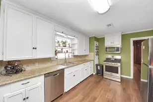 201 S Roosevelt Ave, Cleveland, TX 77327 - Photo 14