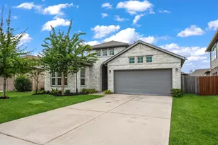 8827 W Cres Lake Cir, Baytown, TX 77521 - Photo 2
