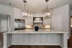 23 N Fazio Way, The Woodlands, TX 77389 - Photo 12