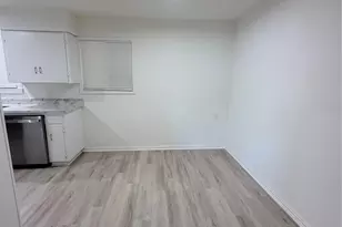 2428 19th Ave N, Texas City, TX 77590 - Photo 10