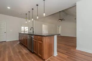 7820 Tolivar Rd, Beaumont, TX 77713 - Photo 8