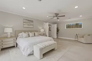 9323 Braes Bayou Dr, Houston, TX 77074 - Photo 18