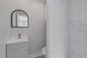 9323 Braes Bayou Dr, Houston, TX 77074 - Photo 32