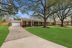 9323 Braes Bayou Dr, Houston, TX 77074 - Photo 42