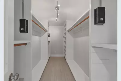 9323 Braes Bayou Drive, Houston, TX 77074 - Photo 20