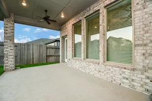 1215 Carswell Grove Dr, Missouri City, TX 77459 - Photo 18