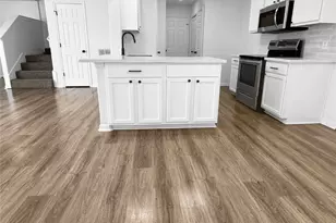 5453 N Buffalo Cir, Willis, TX 77378 - Photo 6