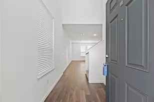 7322 Madison Cmns Ln, Houston, TX 77075 - Photo 2