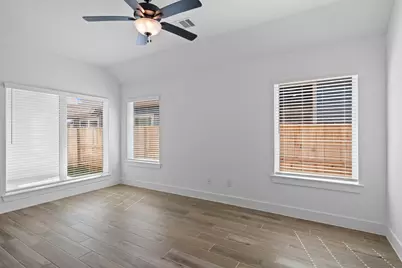 10119 Crescendo Way, Iowa Colony, TX 77583 - Photo 8