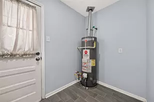 8215 Schaffer Ln, Houston, TX 77070 - Photo 26