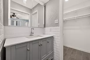 8215 Schaffer Ln, Houston, TX 77070 - Photo 40