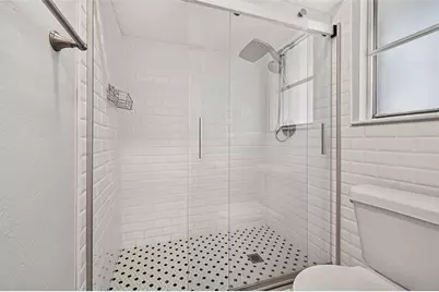 8215 Schaffer Ln, Houston, TX 77070 - Photo 36