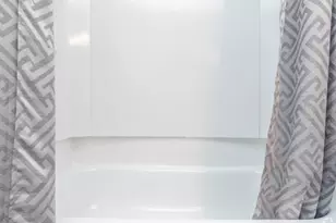 10250 Lands End Dr, Houston, TX 77099 - Photo 26