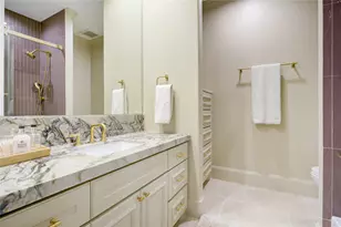 2215 North Blvd, Houston, TX 77098 - Photo 32