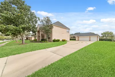 3505 Parkside Drive, Pearland, TX 77584 - Photo 2