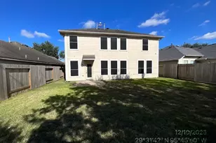5506 Cunningham Ln, Rosenberg, TX 77471 - Photo 2