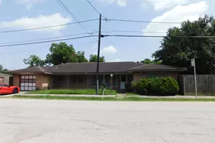 7923 Sunbury St, Houston, TX 77028 - Photo 2