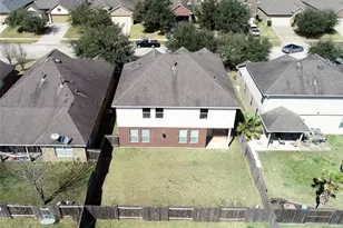 8915 Headstall Dr, Tomball, TX 77375 - Photo 32