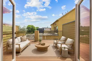2415 Commonwealth St, Houston, TX 77006 - Photo 8