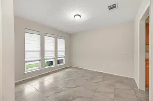 5418 Greenhill Forest Dr, Houston, TX 77088 - Photo 4